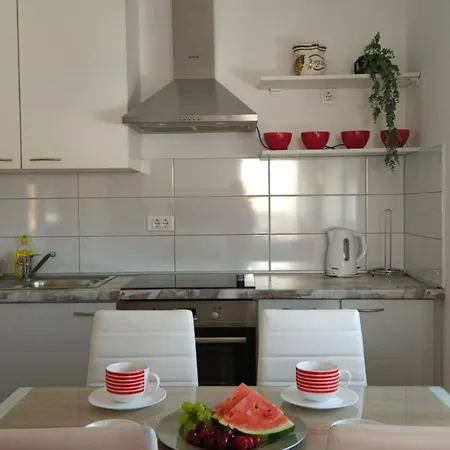 Sun And Fun - Happy Apartmán Pula