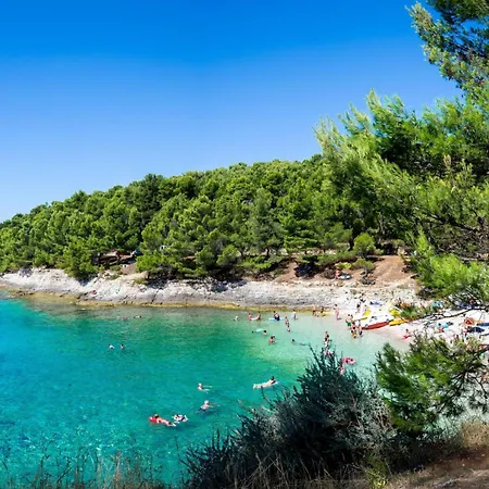 Апартаменти Sun And Fun - Happy Пула