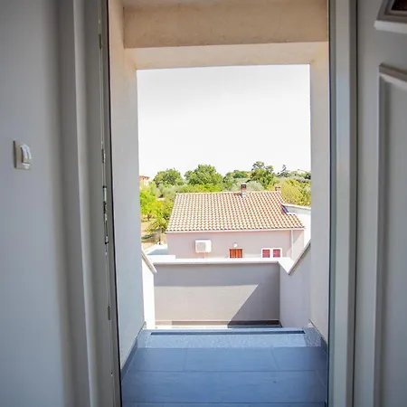 Sun And Fun - Happy Apartment Pula