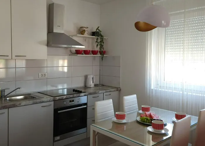 Sun And Fun - Happy * Пула